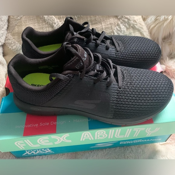 Skechers Gogo Max Women's Sz 10 Max Cushioning Athletic Low Top Sneakers Shoes - Picture 5 of 7